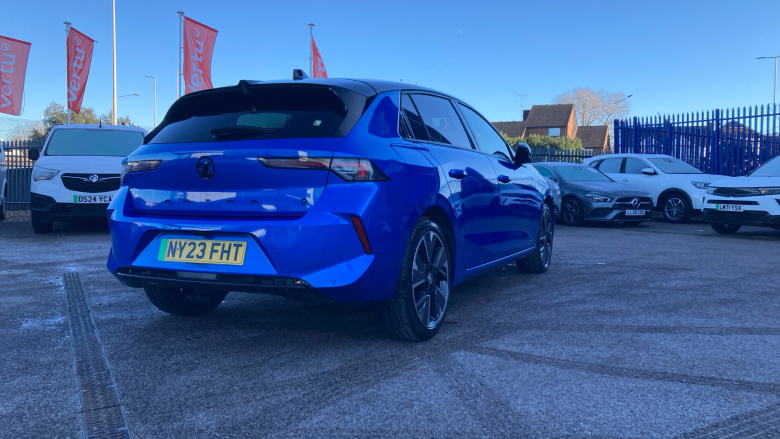 Vauxhall Astra 115kW Ultimate 54kWh 5dr Auto Electric Hatchback